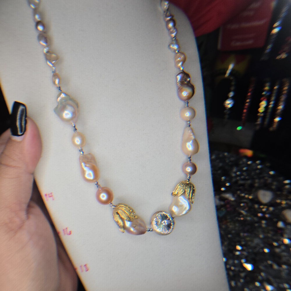 Elegant ARTISAN GENUINE FRESHWATER & SWAVORSKI RAVOLI NECKLACE - Picture 7 of 16